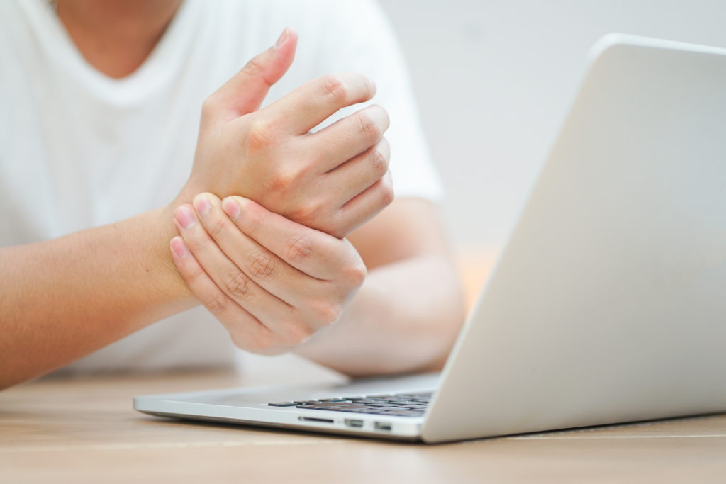 How do you know if you have arthritis in your hands or wrists?