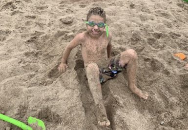 Busy mom brings son to urgent care for broken ankle treatment