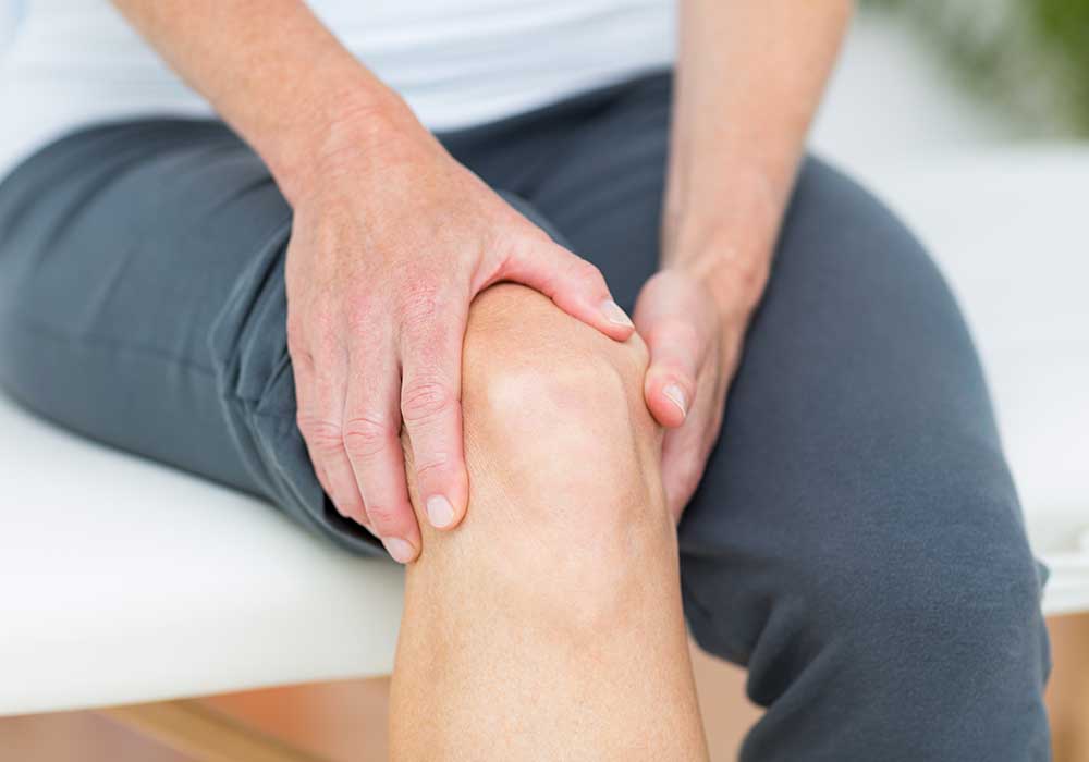 What can I expect with bilateral knee replacement surgery?