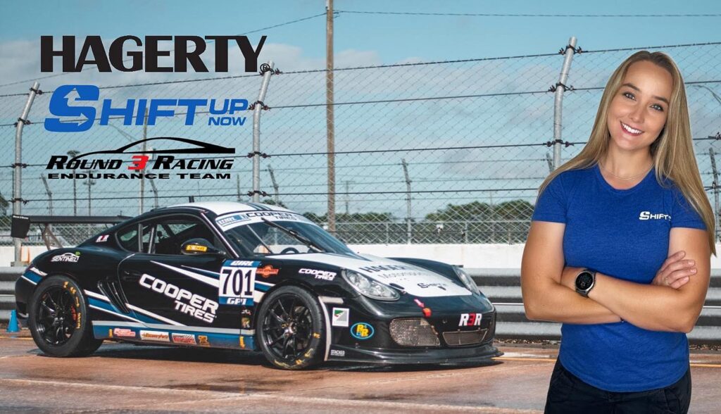 Sabré Cook Helped Back Into Racecar by OrthoIndy